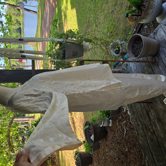 Victoria's Secret Gold Label Cream Satin Pajama Set - Picture 7 of 15